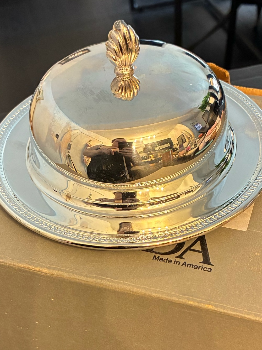 Vintage Oneida Silverplate Round Butter Dish Grandmillenial Decor Old English - Picture 5 of 9